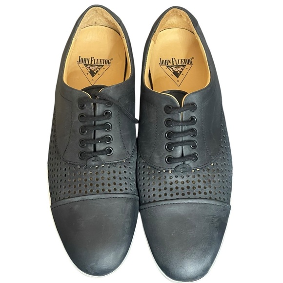 JOHN FLUEVOG soft black color
PERFORATED DERBY SNEAKER size 10 - Picture 2 of 14